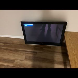 40 Inch Tv , New Wooden Coffee Table